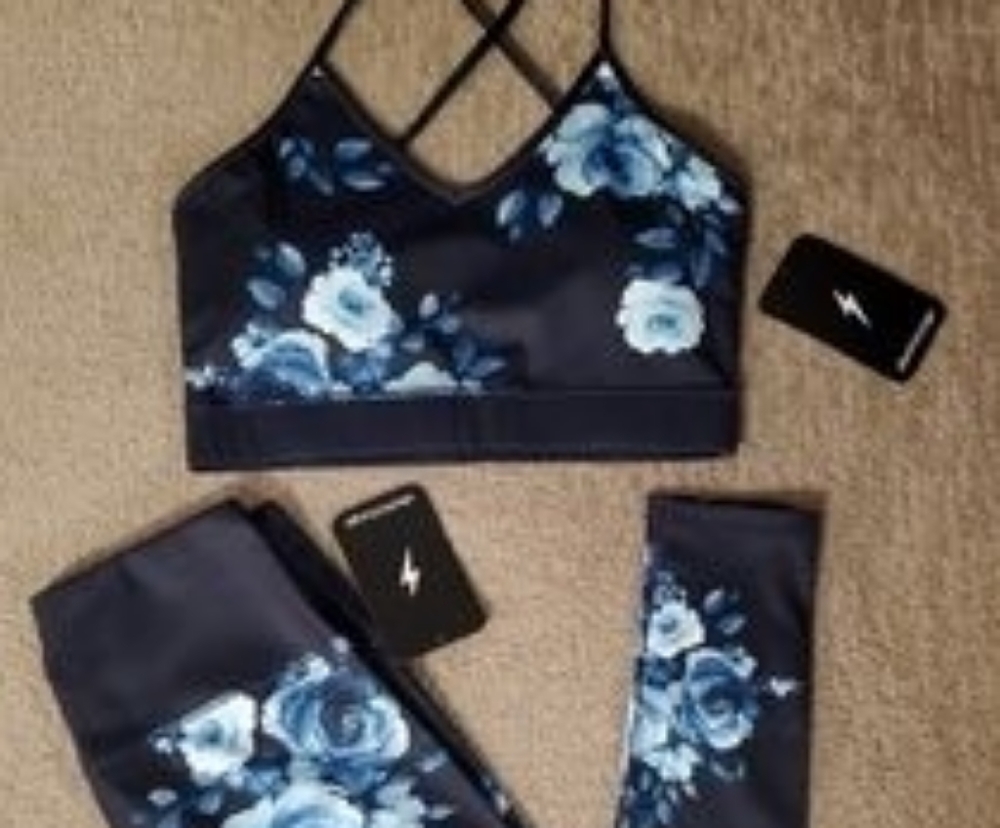New Electric Yoga Top/Bra - Picture 12 of 13